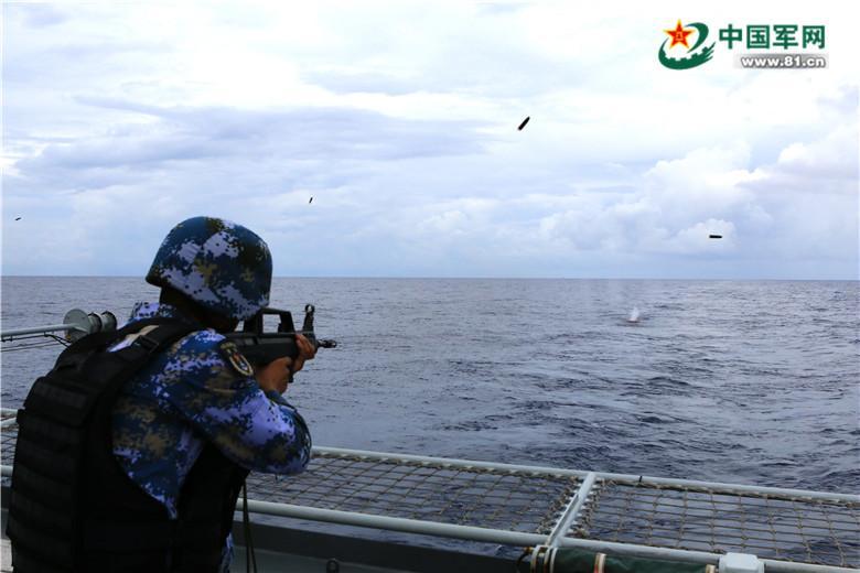 South Sea Fleet conducts live fire shooting in Western Pacific Ocean 