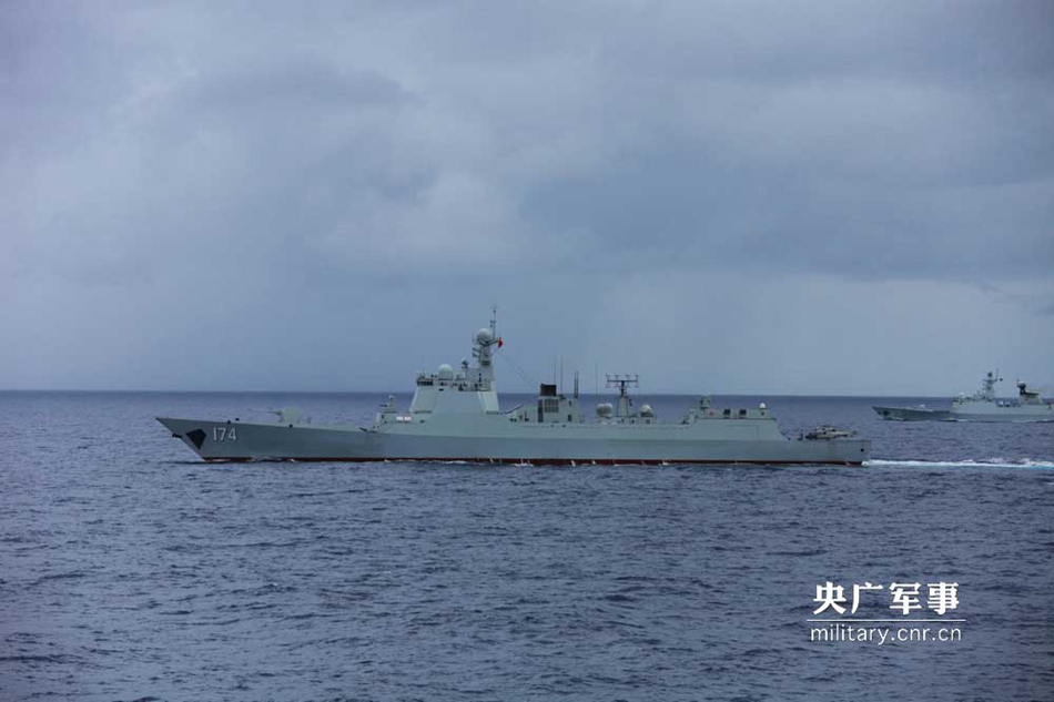 South Sea Fleet conducts live fire shooting in Western Pacific Ocean 