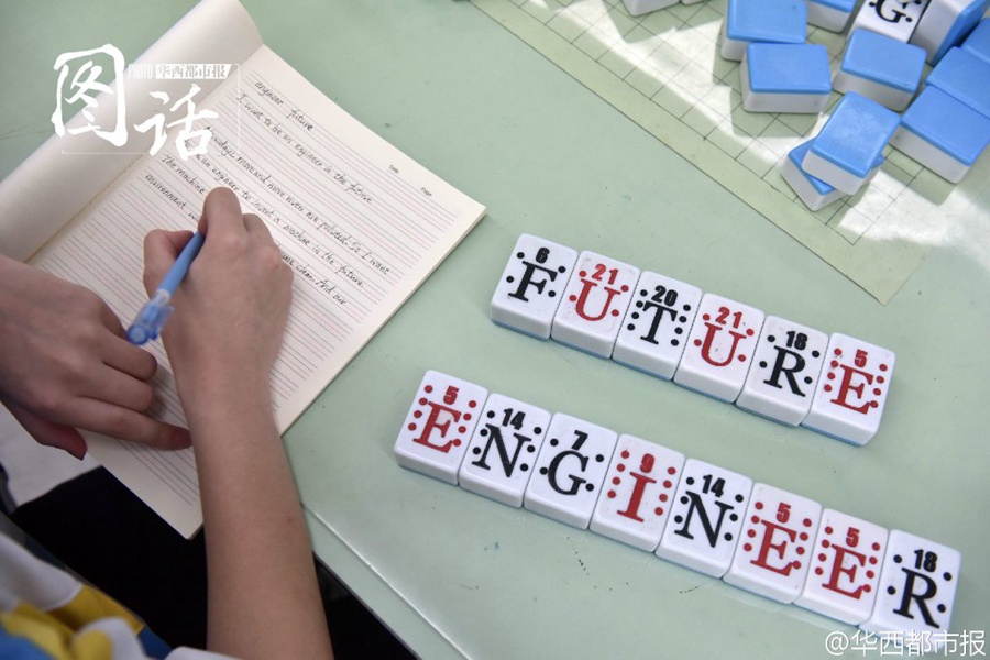 Middle school principal invents 'English mahjong' to help students learn the language