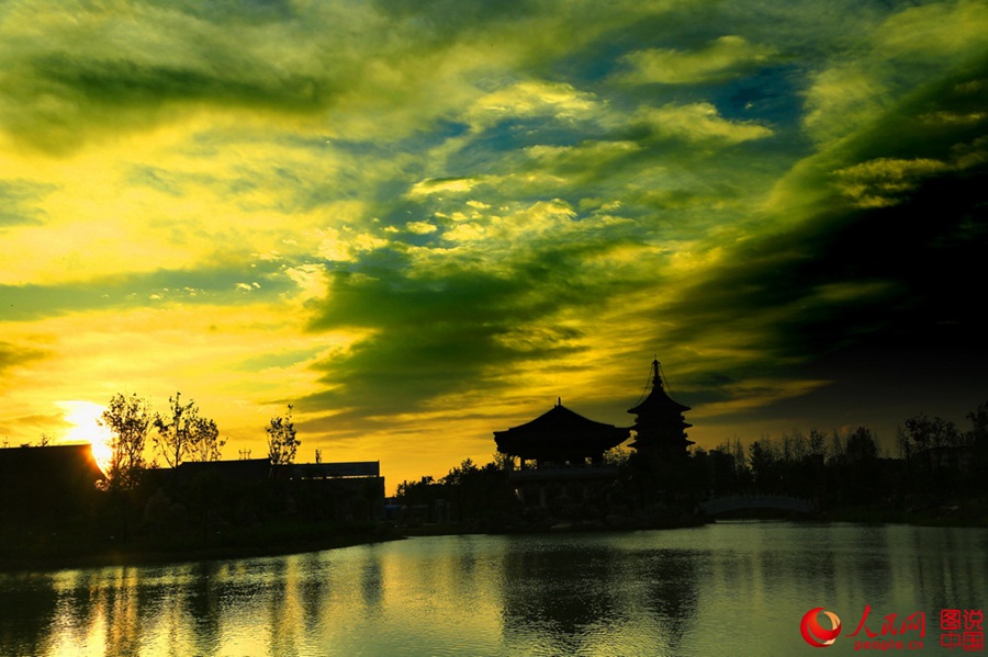 Serene scenery of Luoyang under sunset