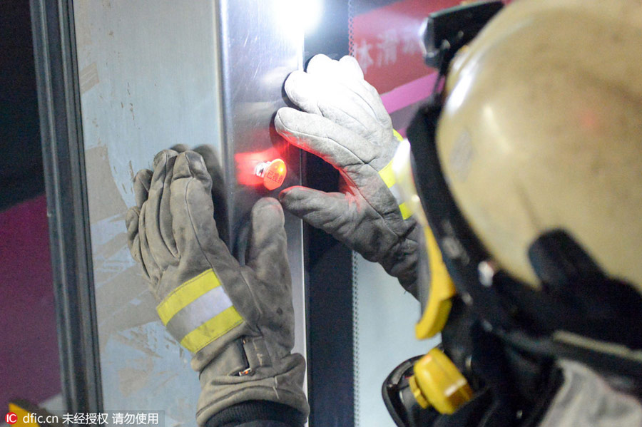 Large scale search and rescue drill held in Beijing’s subway station