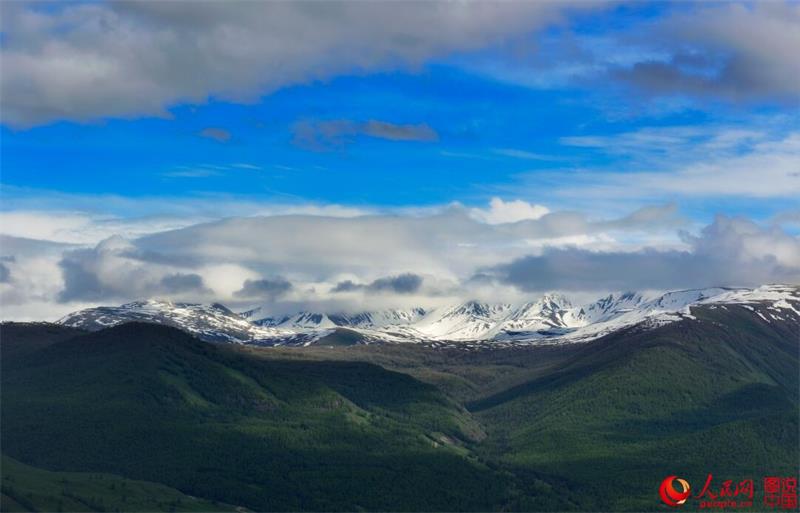 Beautiful scenery outside Jiayu Pass