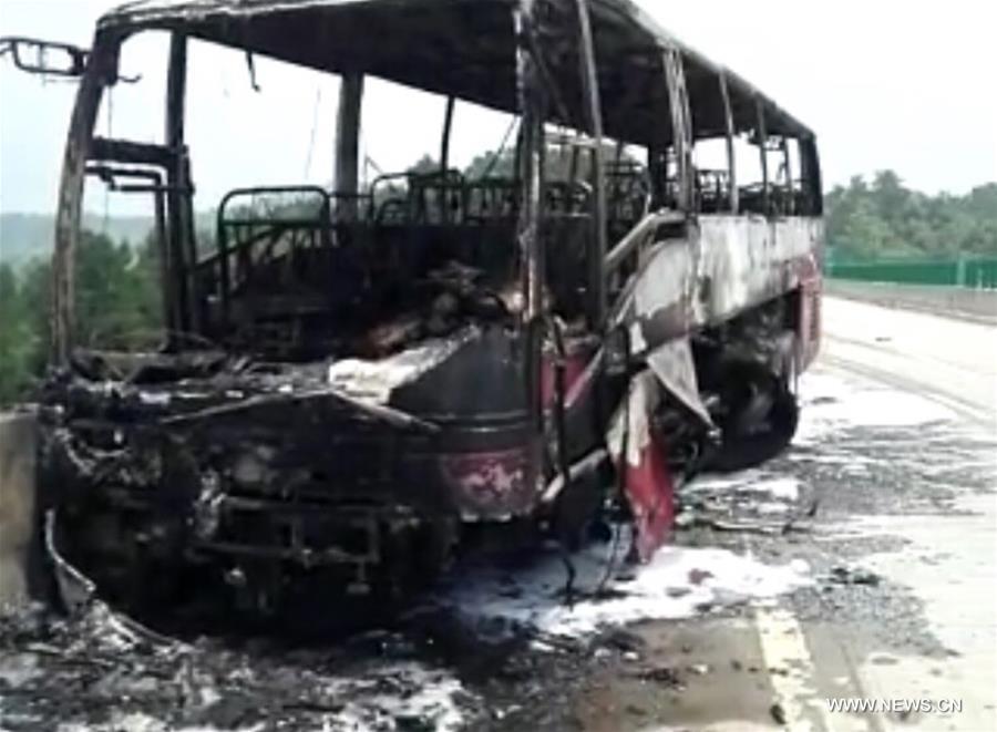 30 dead in central China bus fire
