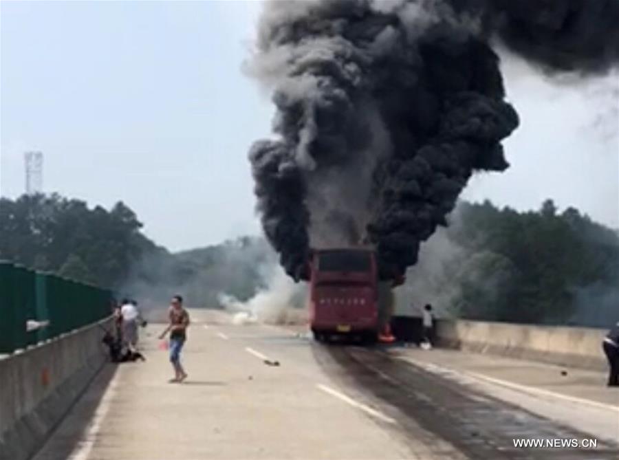 30 dead in central China bus fire