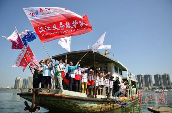 Hanjiang River Volunteer Ambulance Corps Turns out for Work