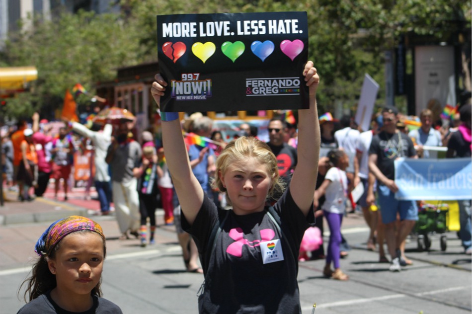 Orlando remembered at San Francisco pride parade