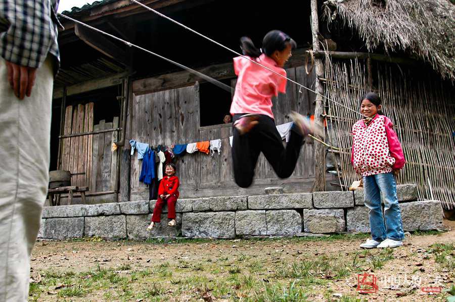 Armless woman lives her life with optimism