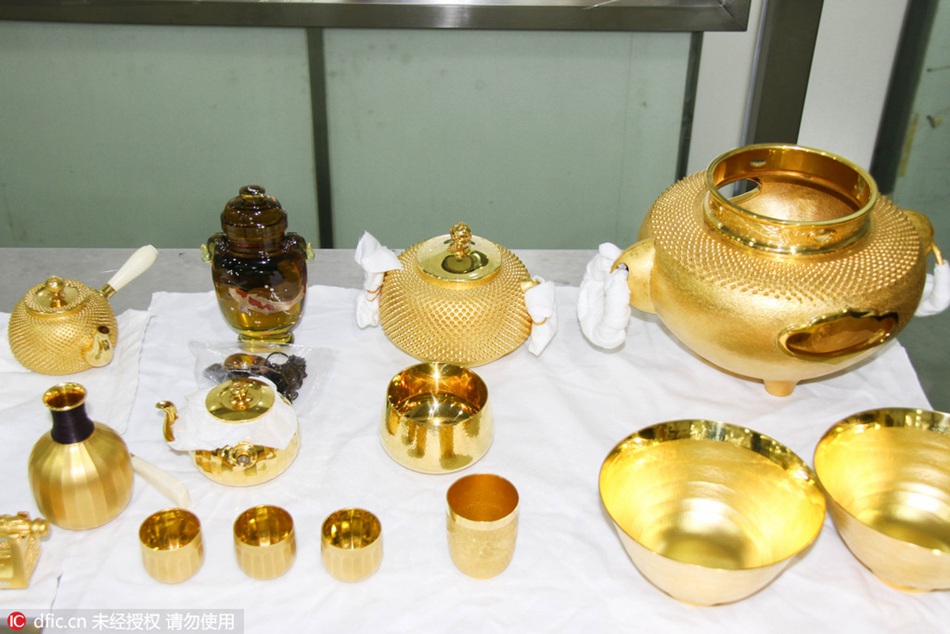 Imported gold artifacts worth 2.63 million yuan seized by Chinese customs