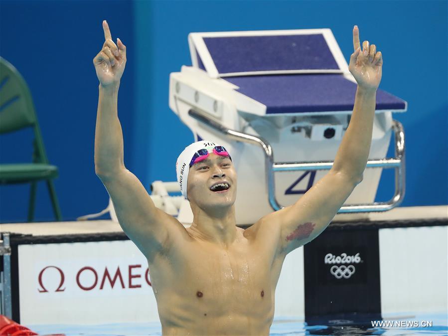 China's Sun Yang wins 200m freestyle gold