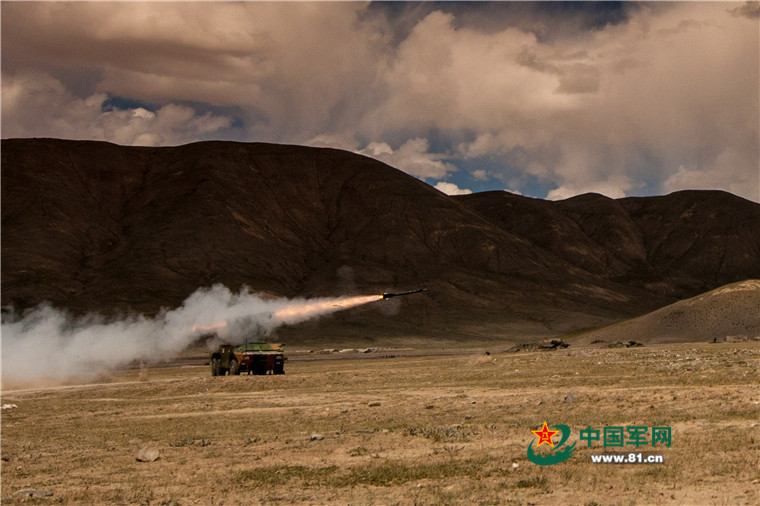 Ground and air combat confrontation drill held in northwest China