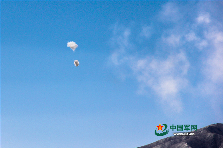 Ground and air combat confrontation drill held in northwest China