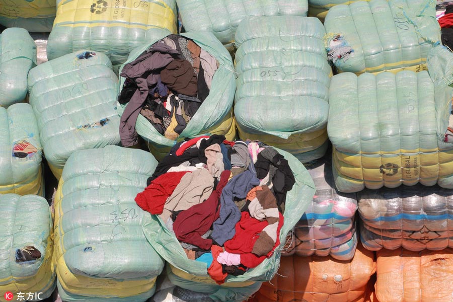 Shenzhen seizes 549 tons of illegally smuggled clothing, mainly obtained from landfills and morgues