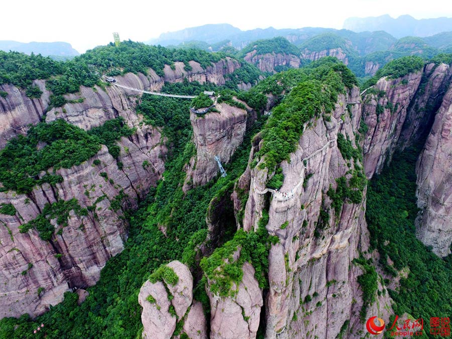 Magnificent Shenxianju Mountain in Zhejiang