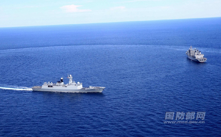 Missile destroyer Jingzhou attends combat training