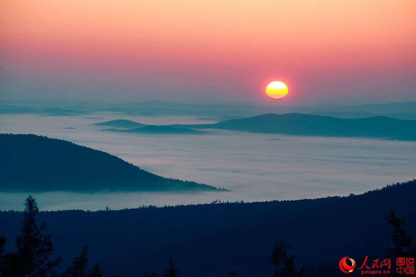 Foggy mists of Zhalinkuer Mountain