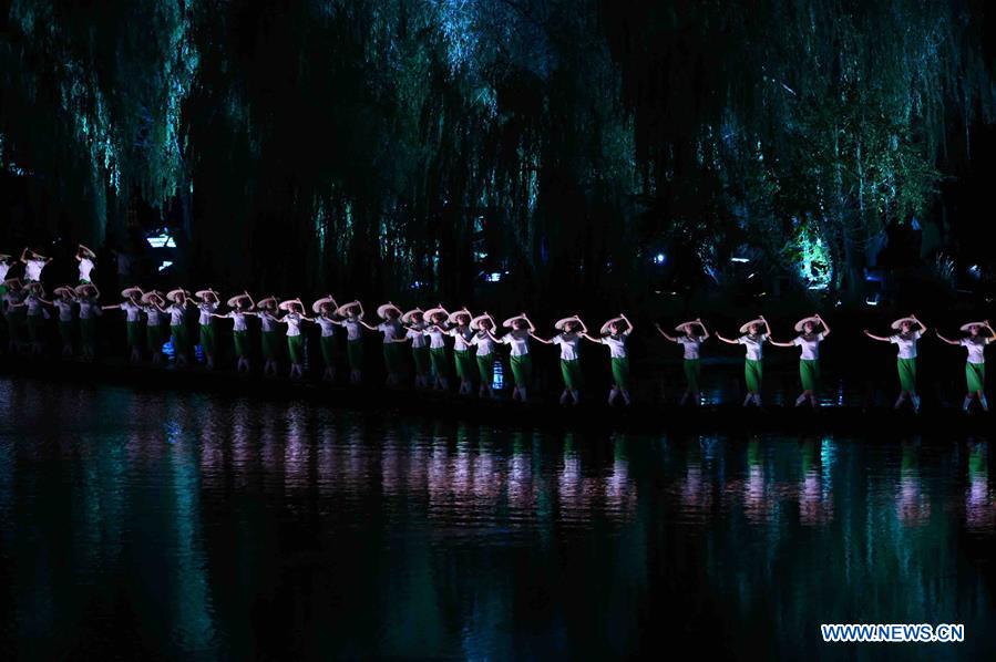 Evening gala for G20 summit held in Hangzhou