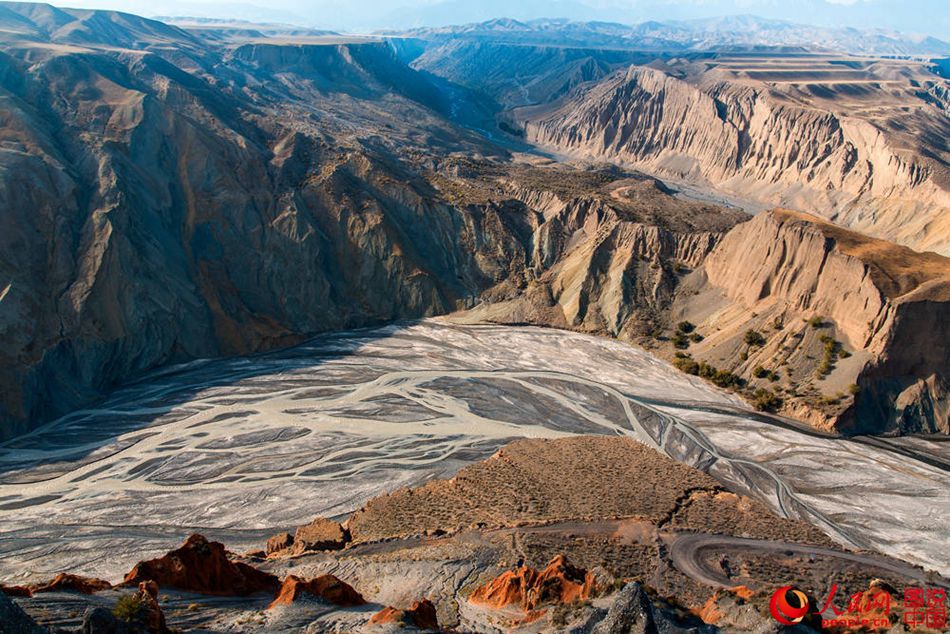 Magnificent view of Kuitun Grand Canyon