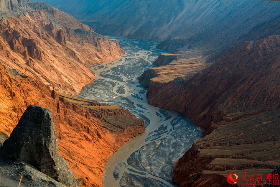 Magnificent view of Kuitun Grand Canyon