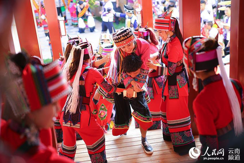 Yi wedding customs in Yunnan