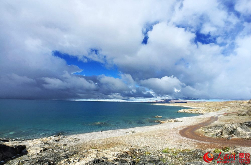 Beautiful scenery of Namtso Lake