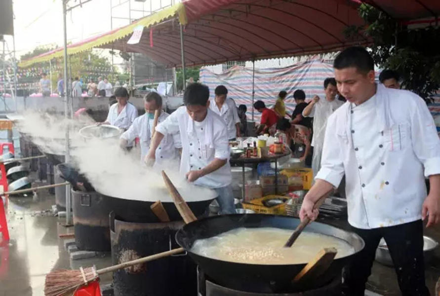 Grand banquet celebrates Double Ninth Festival in Guangdong