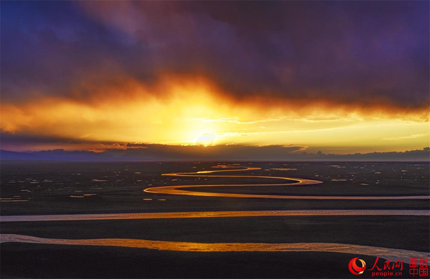 Bayanbulak Grassland at sunset