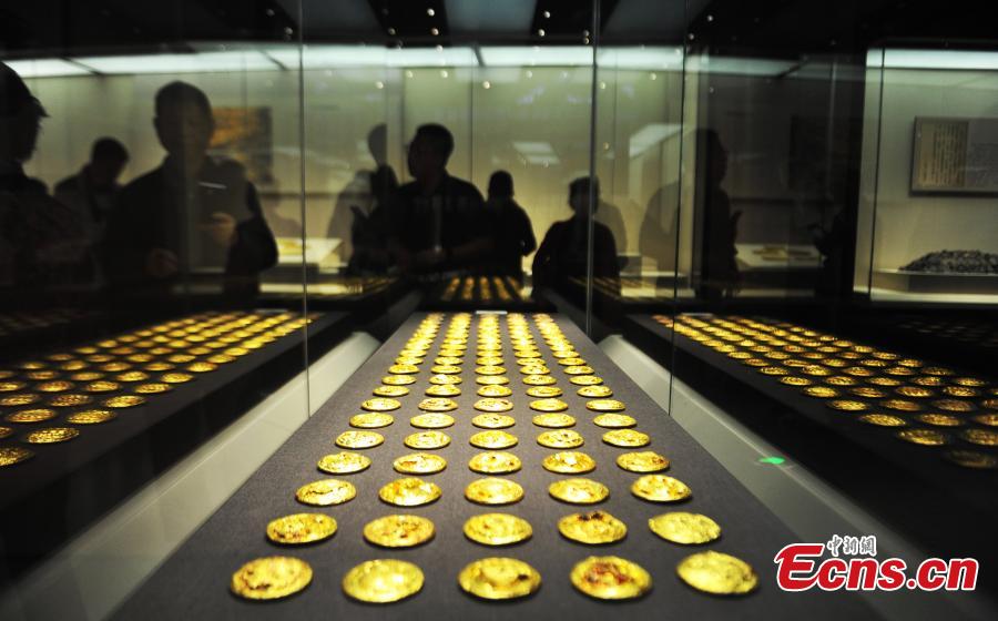 Over 900 artifacts from Han tomb on display