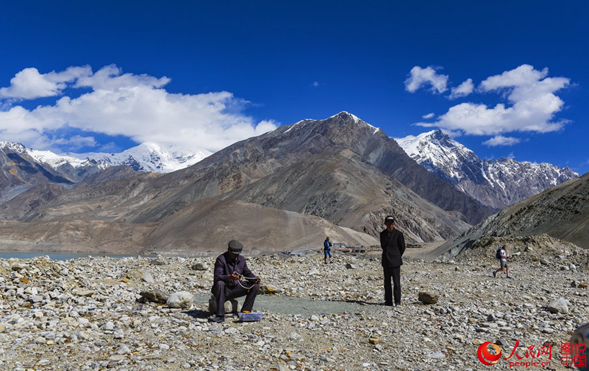 Scenery of Baisha Lake on Pamirs Plateau