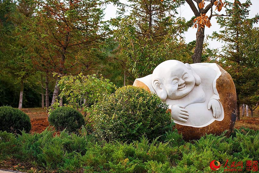 Hengshan Temple in autumn