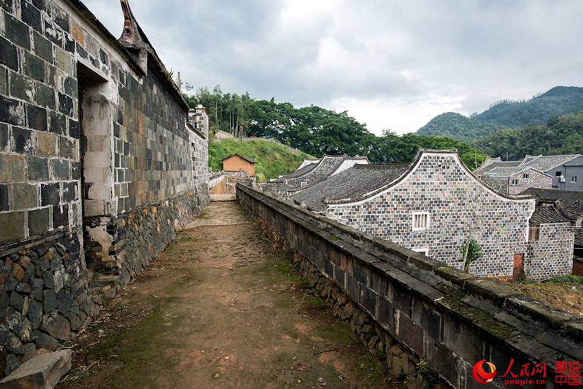 Banyueli: historic and cultural village of She people