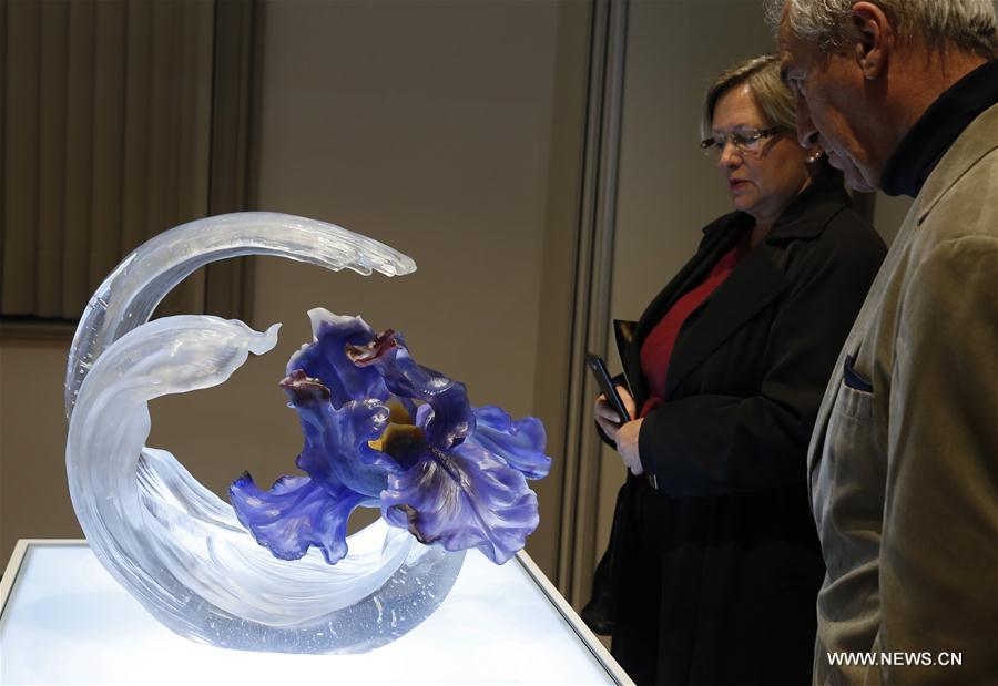 Chinese glass art exhibition held in Brussels