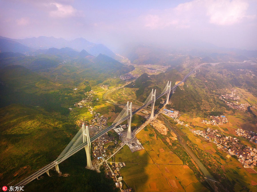 Spectacular bridge makes seven world records