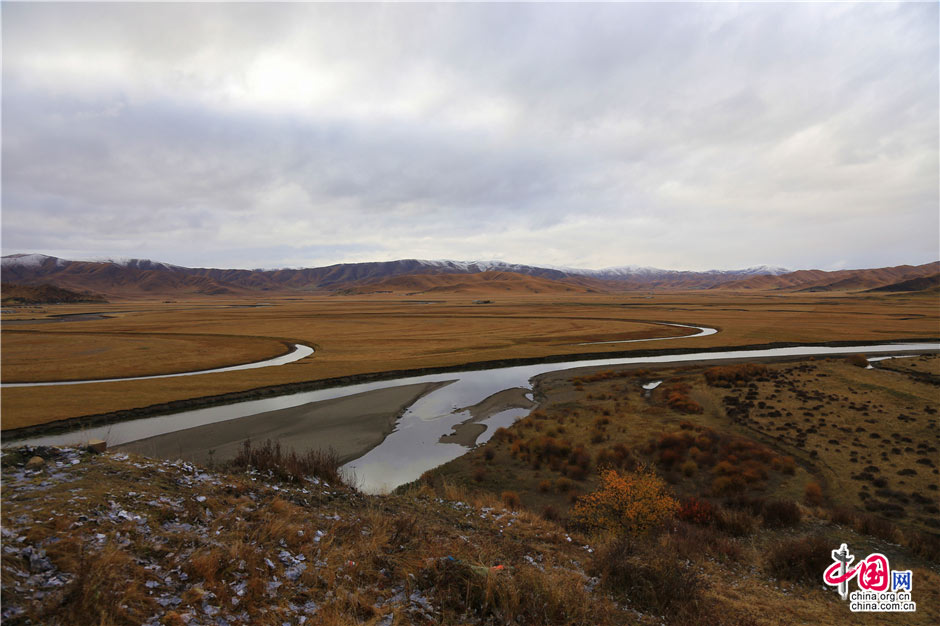 Autumn scenery of Hongyuan Grassland in Sichuan