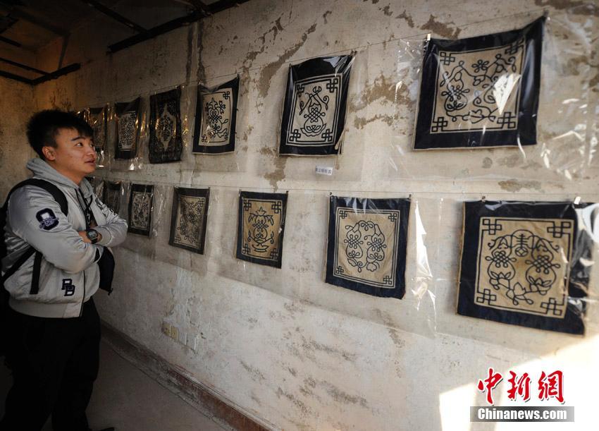 Chinese farmer runs private folk culture museum