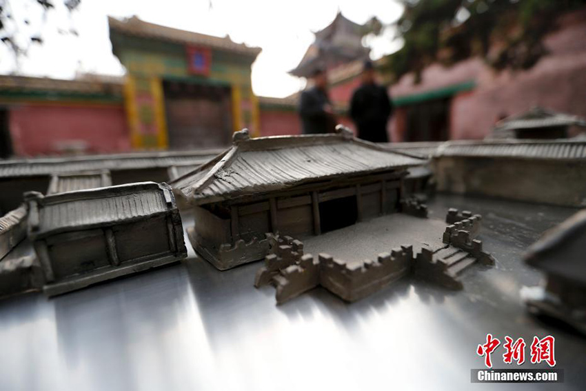 Forbidden City sculpture exhibited in Palace Museum