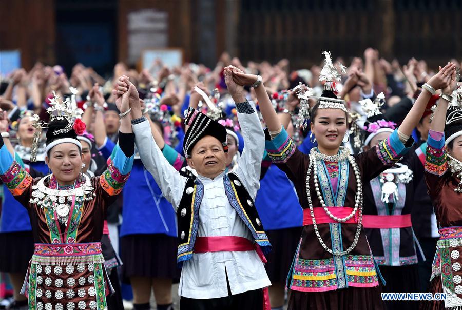 CHINA-SANJIANG-KAM GRAND CHOIR (CN)