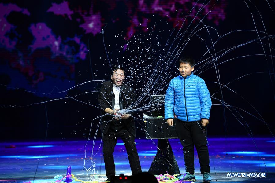 CHINA-HENAN-ACROBATICS FESTIVAL-MAGIC SHOW (CN) 