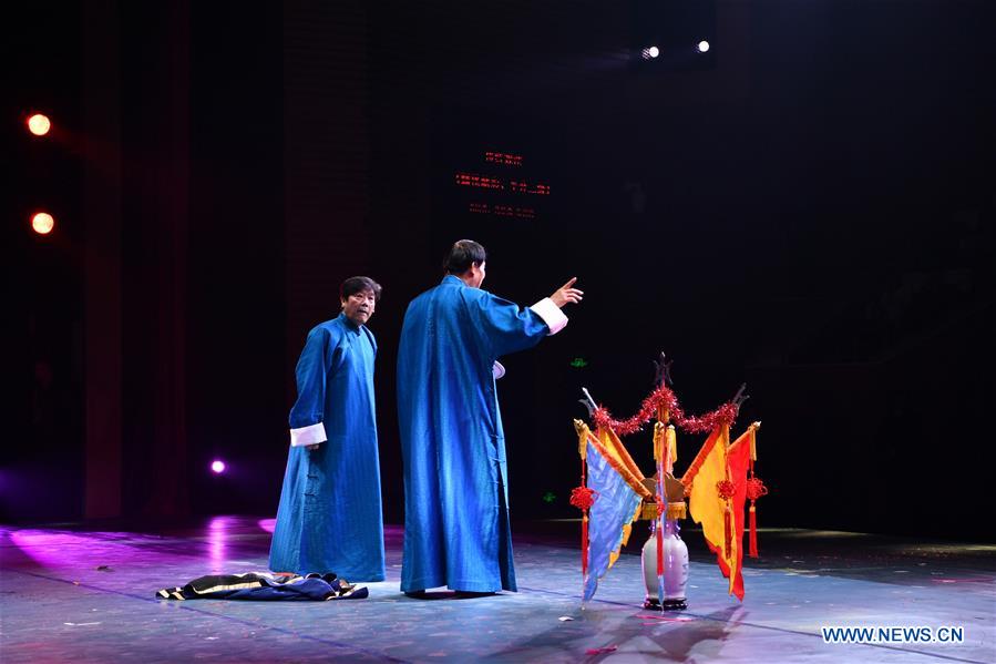 CHINA-HENAN-ACROBATICS FESTIVAL-MAGIC SHOW (CN) 