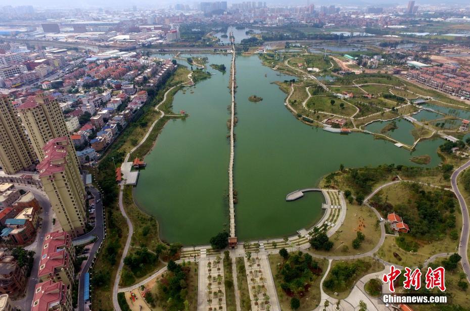 Anping Bridge: longest ancient stone bridge in China