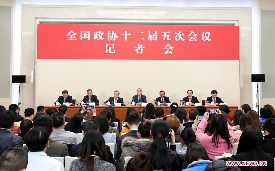 CPPCC members attend press conference on promoting economic growth