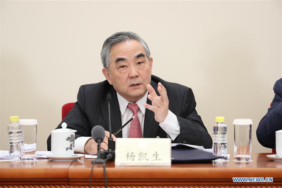 CPPCC members attend press conference on promoting economic growth