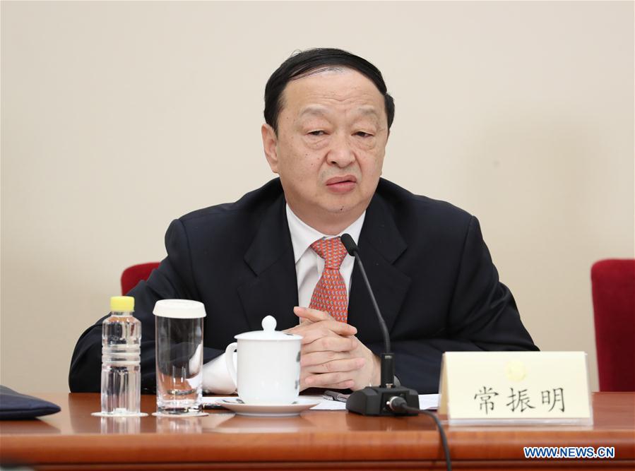 CPPCC members attend press conference on promoting economic growth