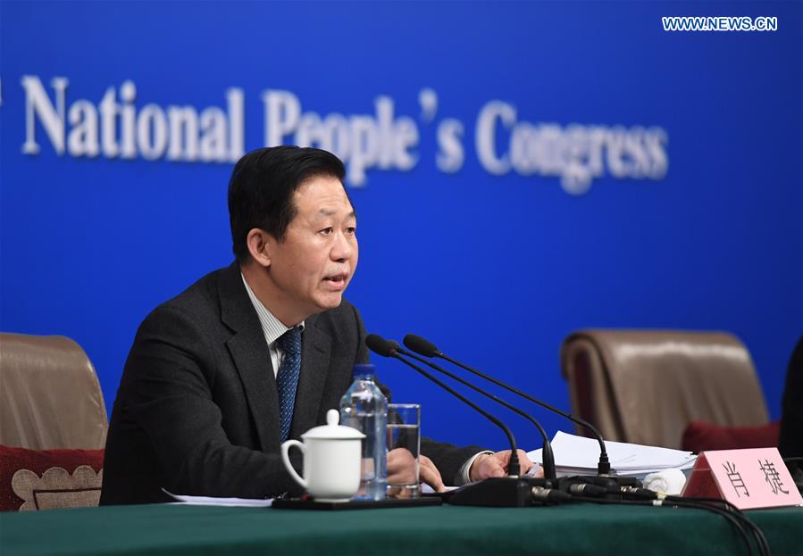 Finance minister meets press for 5th session of 12th NPC