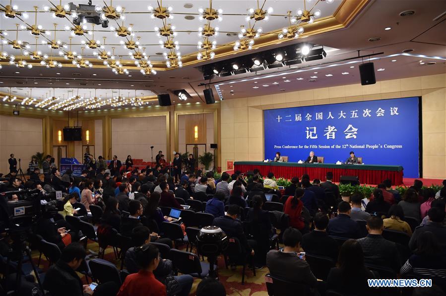 (TWO SESSIONS)CHINA-BEIJING-NPC-PRESS CONFERENCE-POVERTY ALLEVIATION (CN)