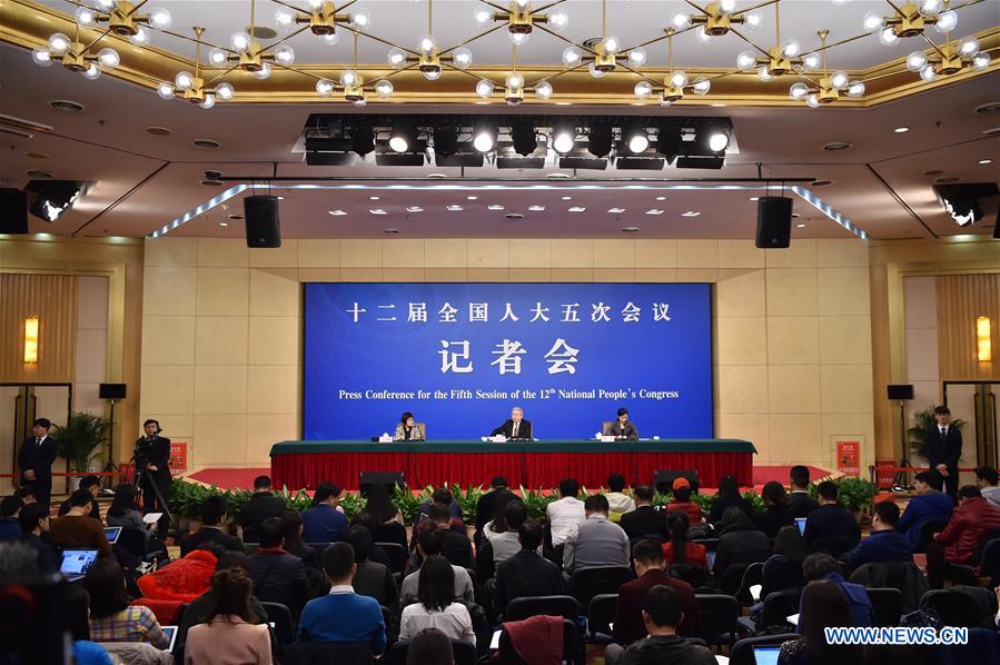 (TWO SESSIONS)CHINA-BEIJING-NPC-PRESS CONFERENCE-POVERTY ALLEVIATION (CN)