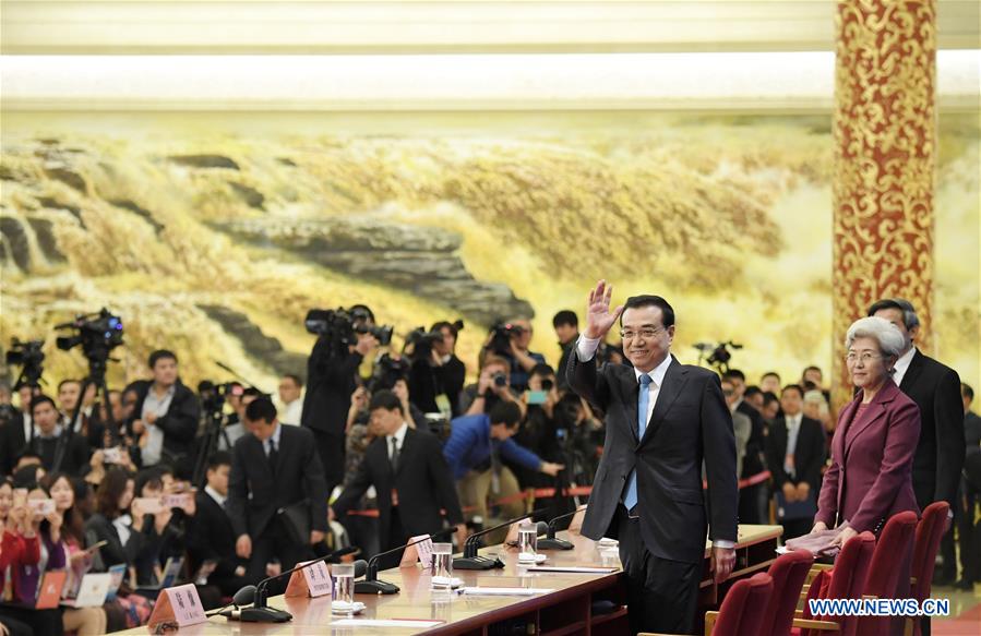 Chinese Premier Li Keqiang meets the press