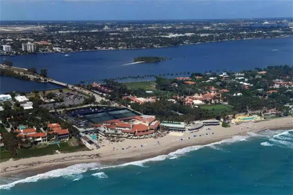 A bird's-eye view of the Mar-a-Lago resort in Palm Beach, Florida, where President Xi Jinping will meet his US counterpart Donald Trump on Thursday and Friday. [Photo/Xinhua]