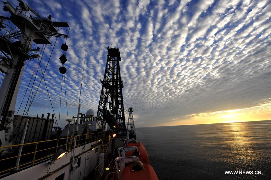 Sunset scenery of South China Sea 