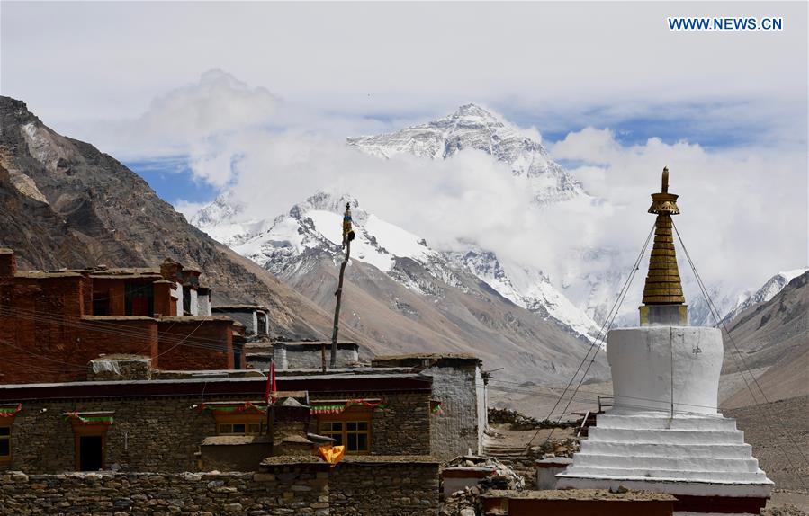 Scenery of Mt. Qomolangma on border of China, Nepal