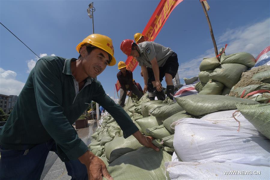 Water level in Changsha section of Xiangjiang River reaches record high